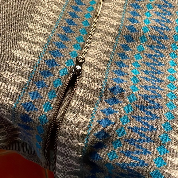 Adventura gray side zip skirt - Picture 6 of 6